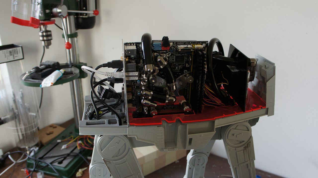 [16/05/2012] Spektakuläre Star-Wars-Casemod: Mini-PC in AT-AT mit echtem Laser (24)
