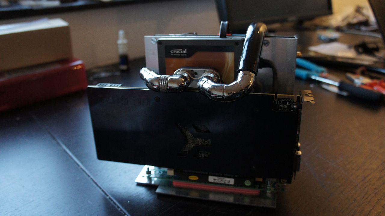 [16/05/2012] Spektakuläre Star-Wars-Casemod: Mini-PC in AT-AT mit echtem Laser (25)