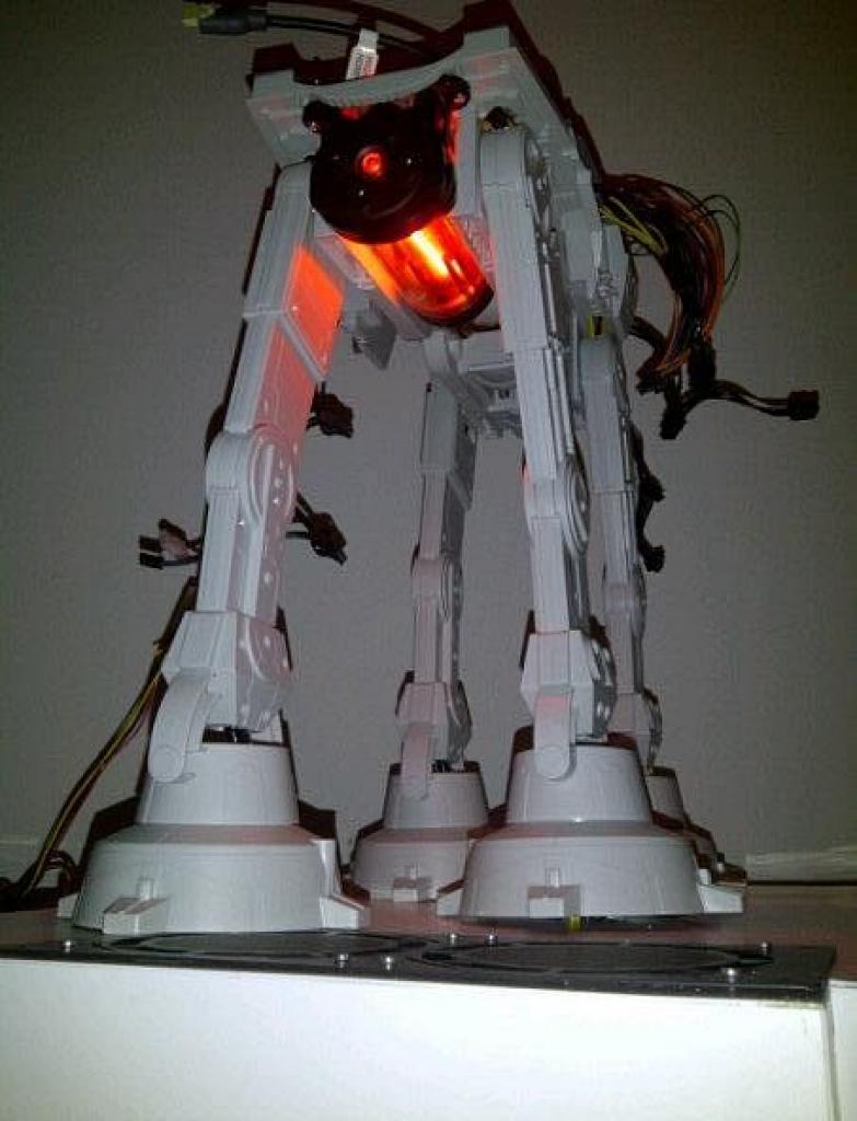 [16/05/2012] Spektakuläre Star-Wars-Casemod: Mini-PC in AT-AT mit echtem Laser (39)