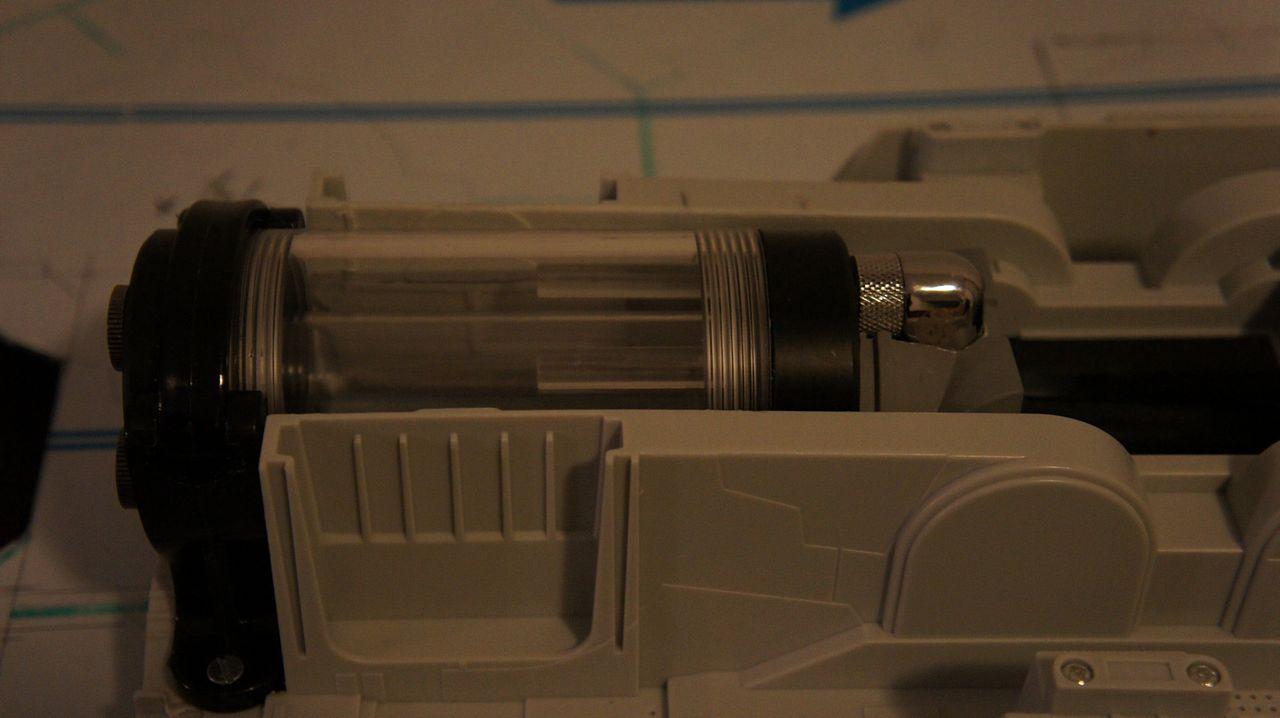 [16/05/2012] Spektakuläre Star-Wars-Casemod: Mini-PC in AT-AT mit echtem Laser (49)