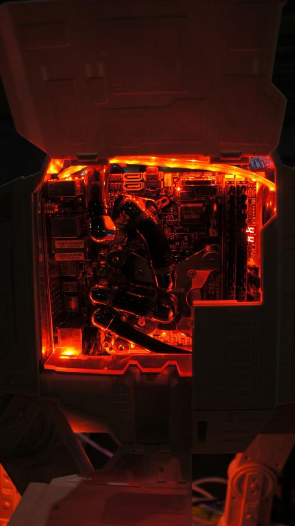 [16/05/2012] Spektakuläre Star-Wars-Casemod: Mini-PC in AT-AT mit echtem Laser (97)