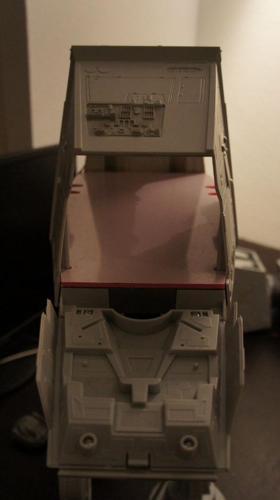 [16/05/2012] Spektakuläre Star-Wars-Casemod: Mini-PC in AT-AT mit echtem Laser (107)