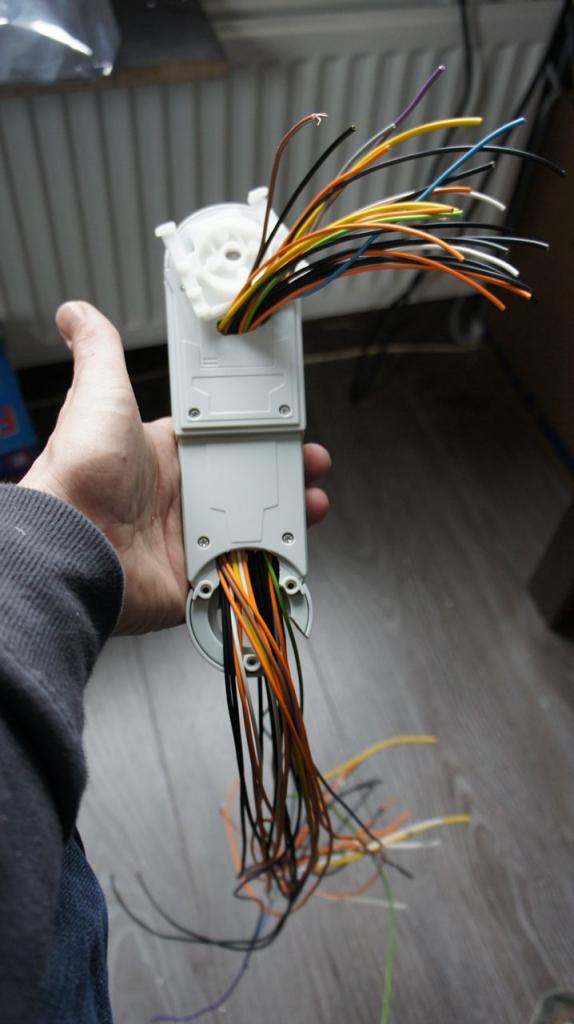 [16/05/2012] Spektakuläre Star-Wars-Casemod: Mini-PC in AT-AT mit echtem Laser (121)