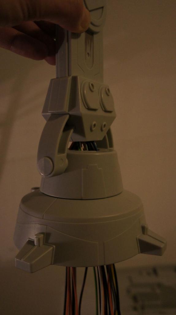 [16/05/2012] Spektakuläre Star-Wars-Casemod: Mini-PC in AT-AT mit echtem Laser (124)