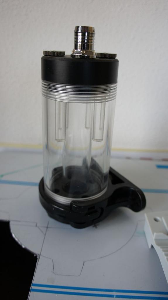 [16/05/2012] Spektakuläre Star-Wars-Casemod: Mini-PC in AT-AT mit echtem Laser (130)