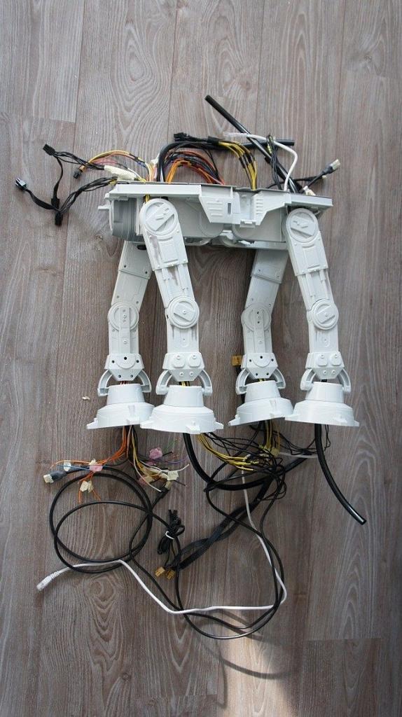 [16/05/2012] Spektakuläre Star-Wars-Casemod: Mini-PC in AT-AT mit echtem Laser (159)