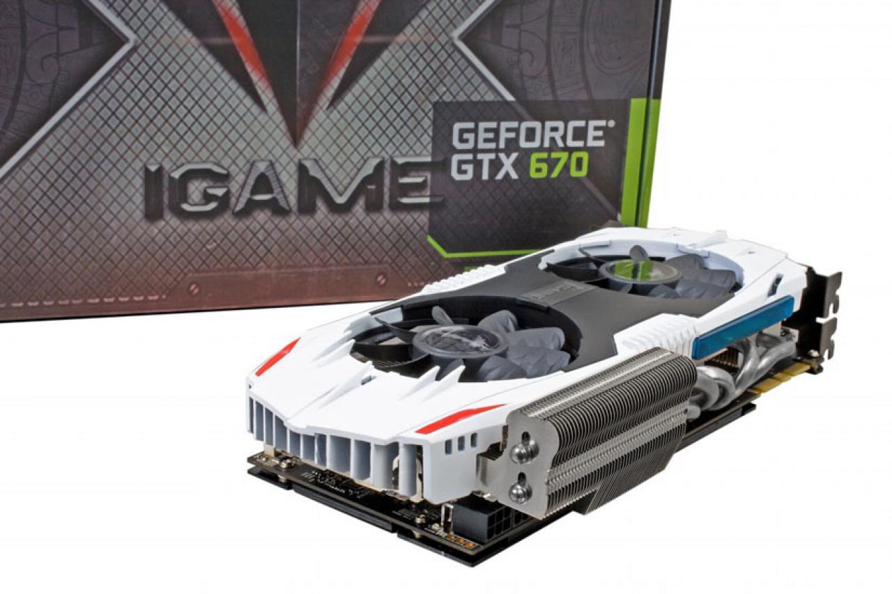 [13/05/2012] Colurful iGame Geforce GTX 670: Die iGame-Serie basiert auf einem eigens entwickelten PCB, das viel Nützliches für Übertakungsmöglichkeiten offenbart. Gekühlt wird die Konstruktion von mehreren Kühlblöcken, die von zwei Lüftern mit Frischluft versorgt werden. Die farbliche Gestaltung ist in einem schwarz-weißen Kontrast gehalten in deren Mitte die beiden Lüfter integriert sind. Die äußeren Enden erinnern an Haifisch-Flossen.