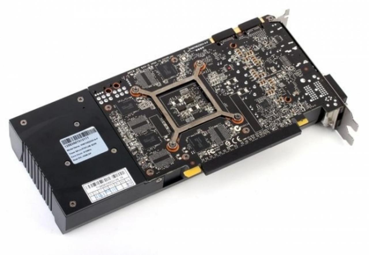 [03/05/2012] Colorful GTX 670 enthüllt - kurzes PCB sorgt für Verwirrung (5)