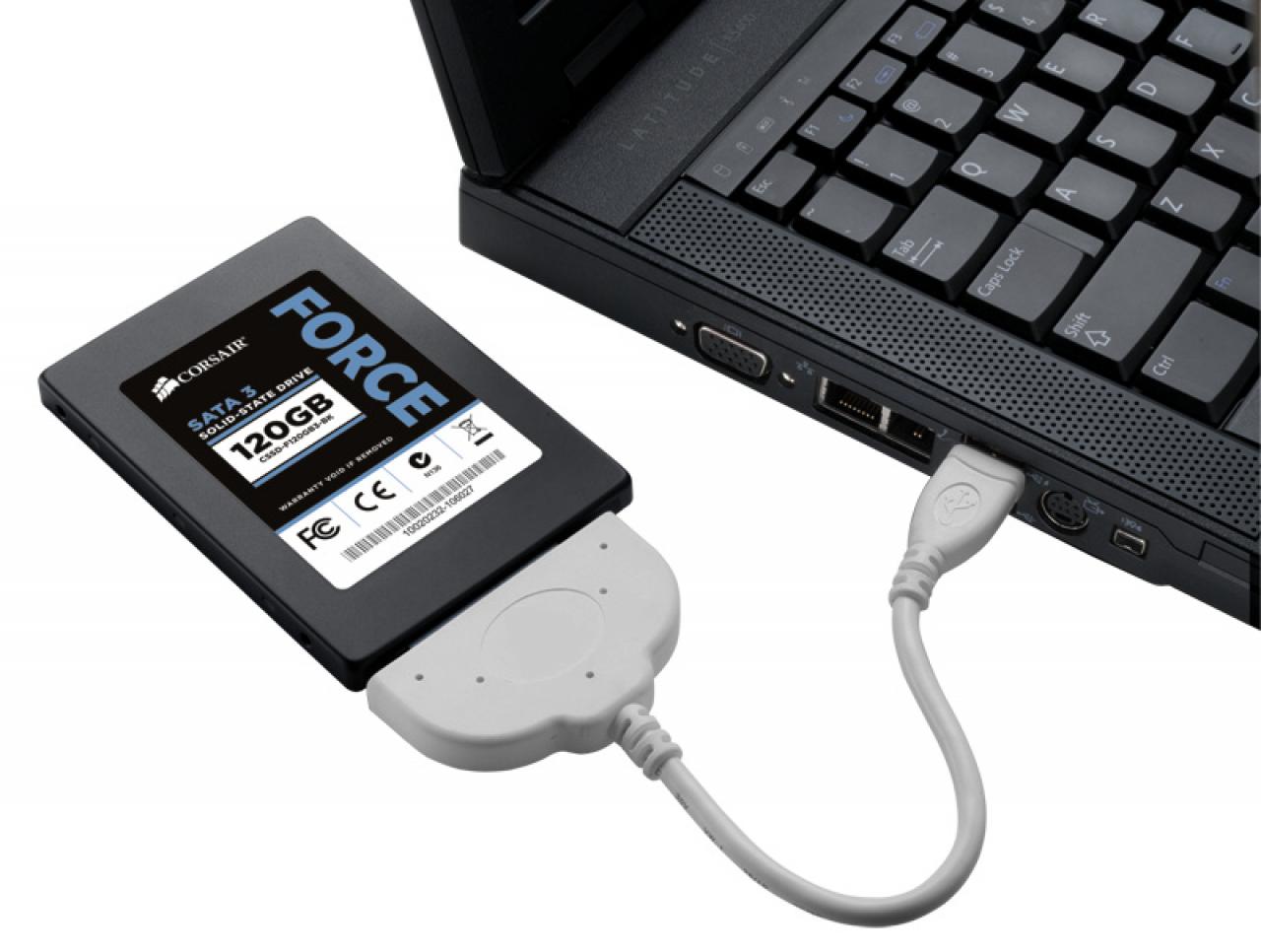 [25/05/2012] Corsair: Zwei SSD-Upgrade-Kits für Notebooks erleichtern den Umstieg