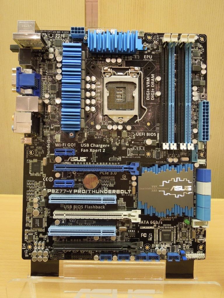 [21/05/2012] Asus zeigt zwei Sockel-1155-Mainboards mit Thunderbolt-Unterstützung (2)