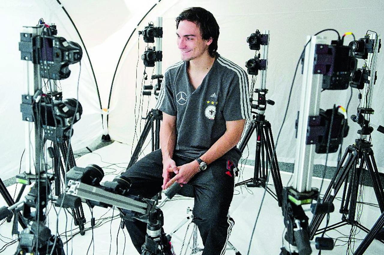 [25/05/2012] Motion Capturing & 3D Head Scanning in FIFA 2012