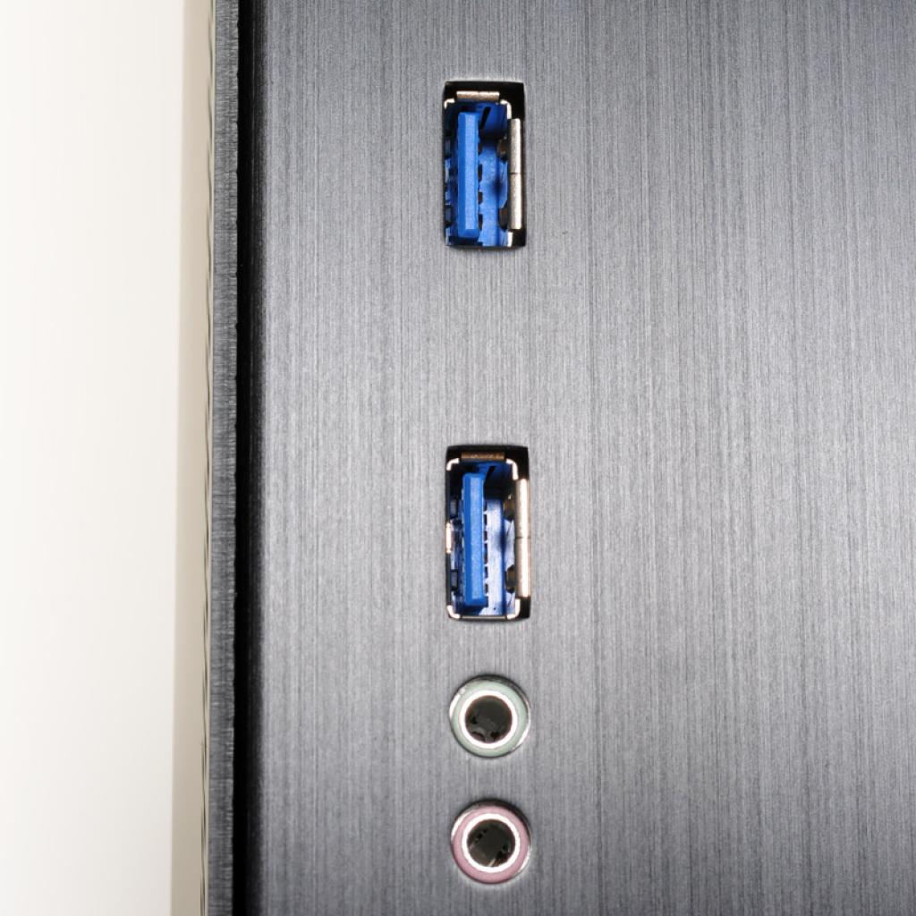 [25/05/2012] Lian Li nimmt die drei Mini-Gehäuse PC-Q02, PC-Q03 und PC-Q16 in das Sortiment auf (24)