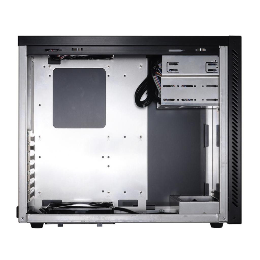 [31/05/2012] Lian Li PC-A55 (8)