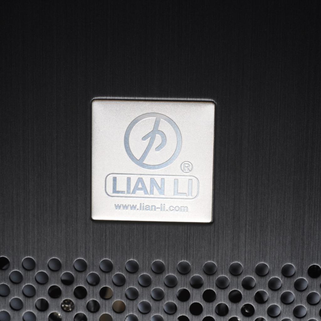[31/05/2012] Lian Li PC-V355 (11)
