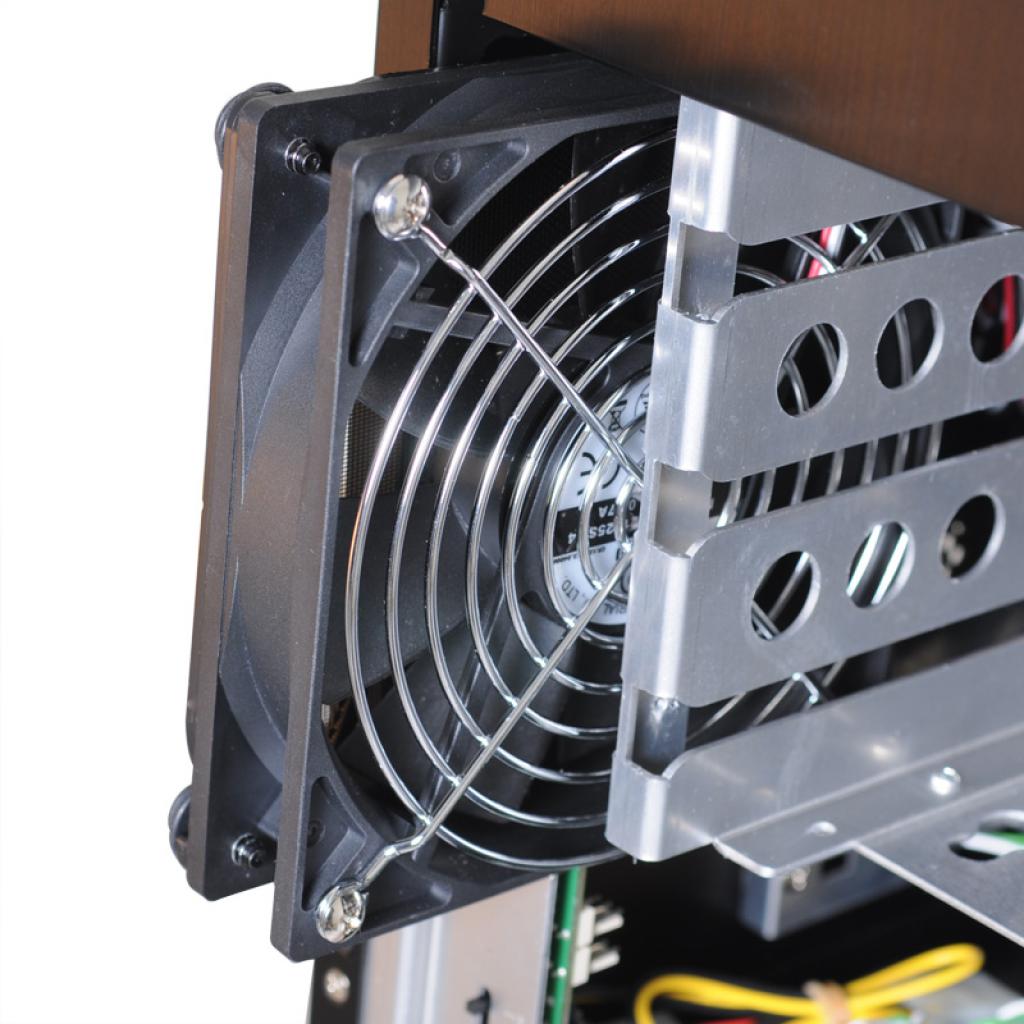 [31/05/2012] Lian Li PC-V355 (16)