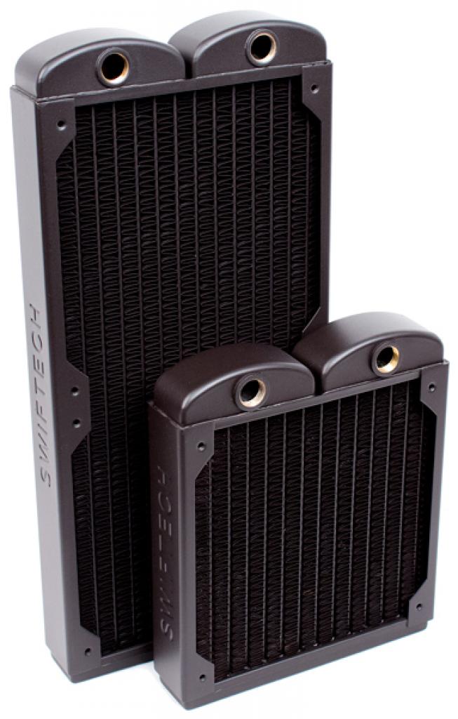 [31/05/2012] Unter der mattschwarzen Lackierung der Swiftech MCRx40-QP 