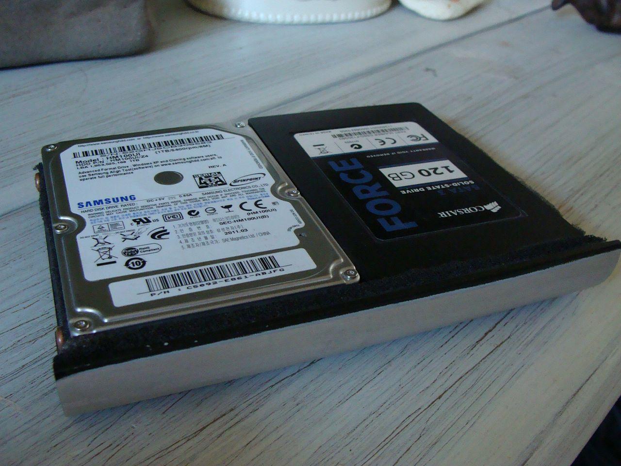 [25/05/2012] Eigenbau macht's möglich: Maxi-Hardware in Mini-Gehäuse (14)