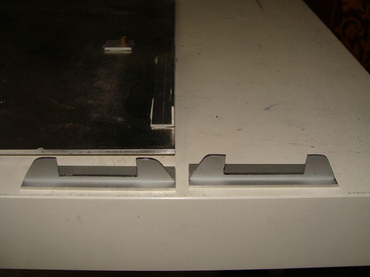 [25/05/2012] Eigenbau macht's möglich: Maxi-Hardware in Mini-Gehäuse (44)