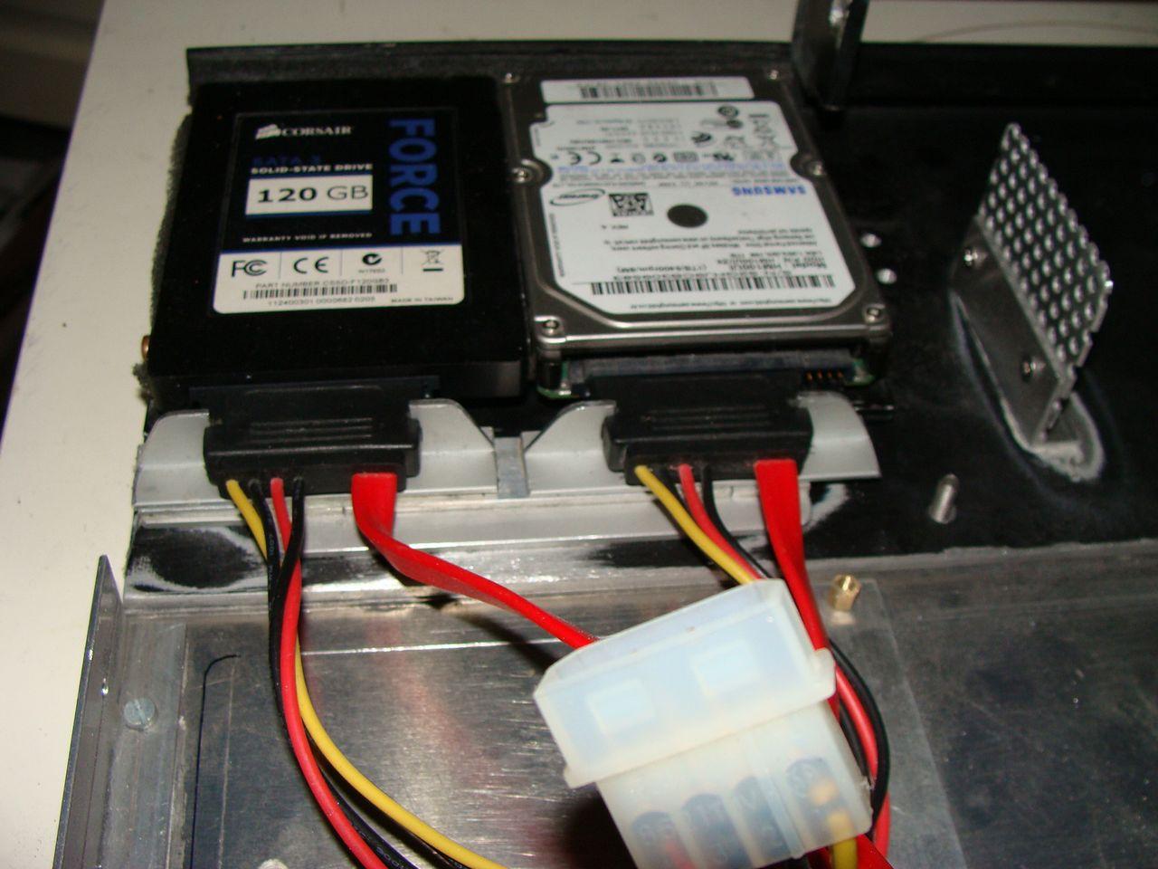 [25/05/2012] Eigenbau macht's möglich: Maxi-Hardware in Mini-Gehäuse (46)