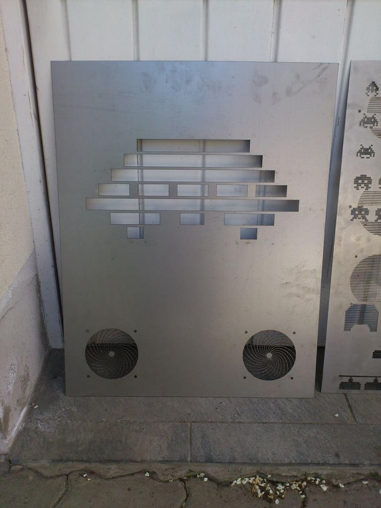 [04/05/2012] Krasse Casecon mit Retro-Charme, Space Invaders und fünf Radiatoren (25)