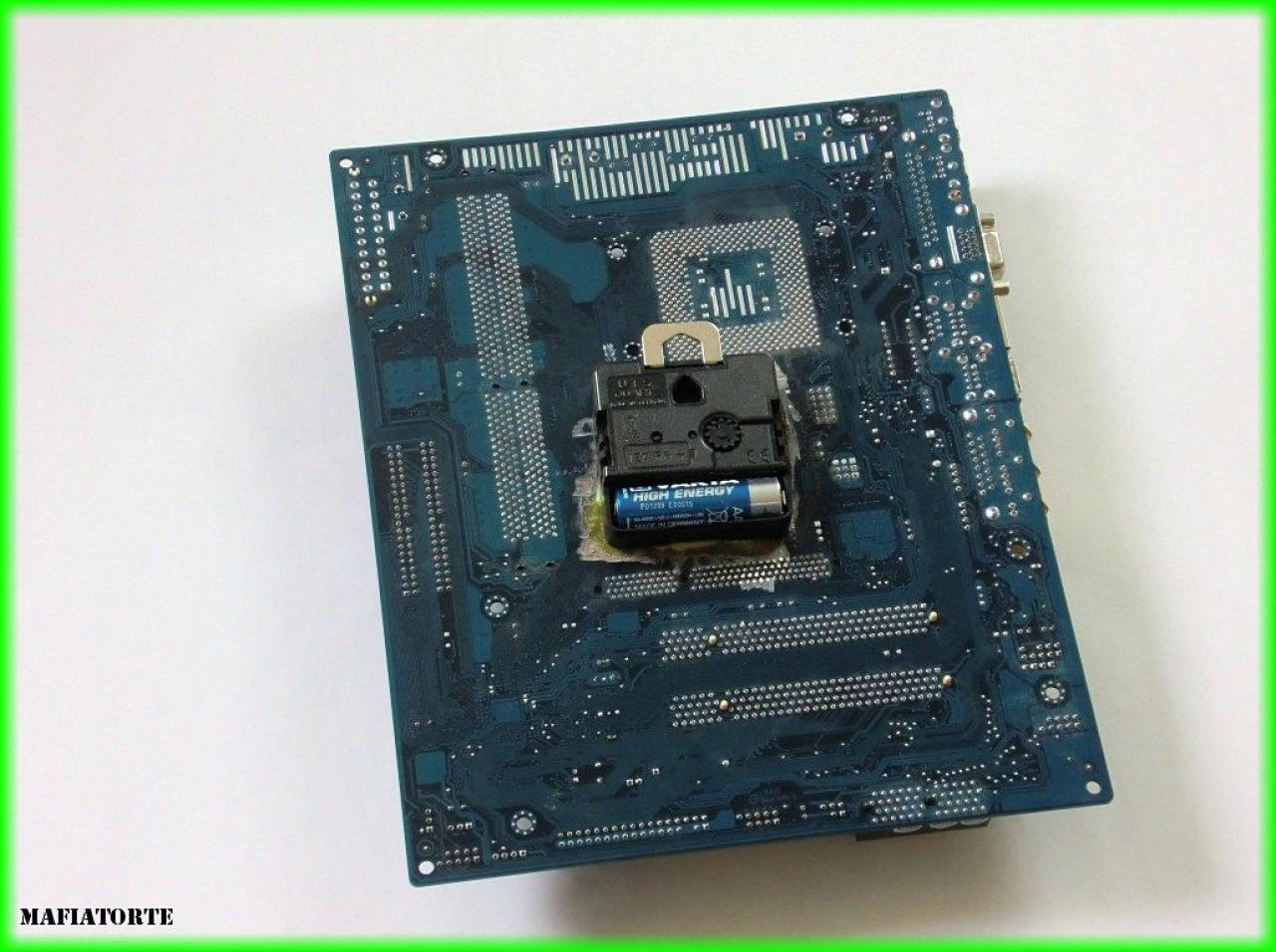 [15/05/2012] Update: Mainboard als Wanduhr (16)
