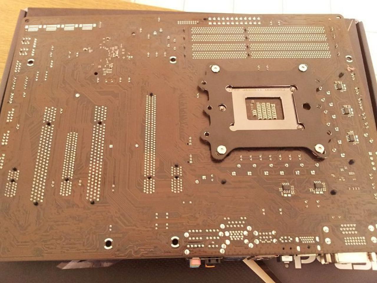 [18/05/2012] Neue Mainboard-Bilder (Update vom 19.05.) (17)