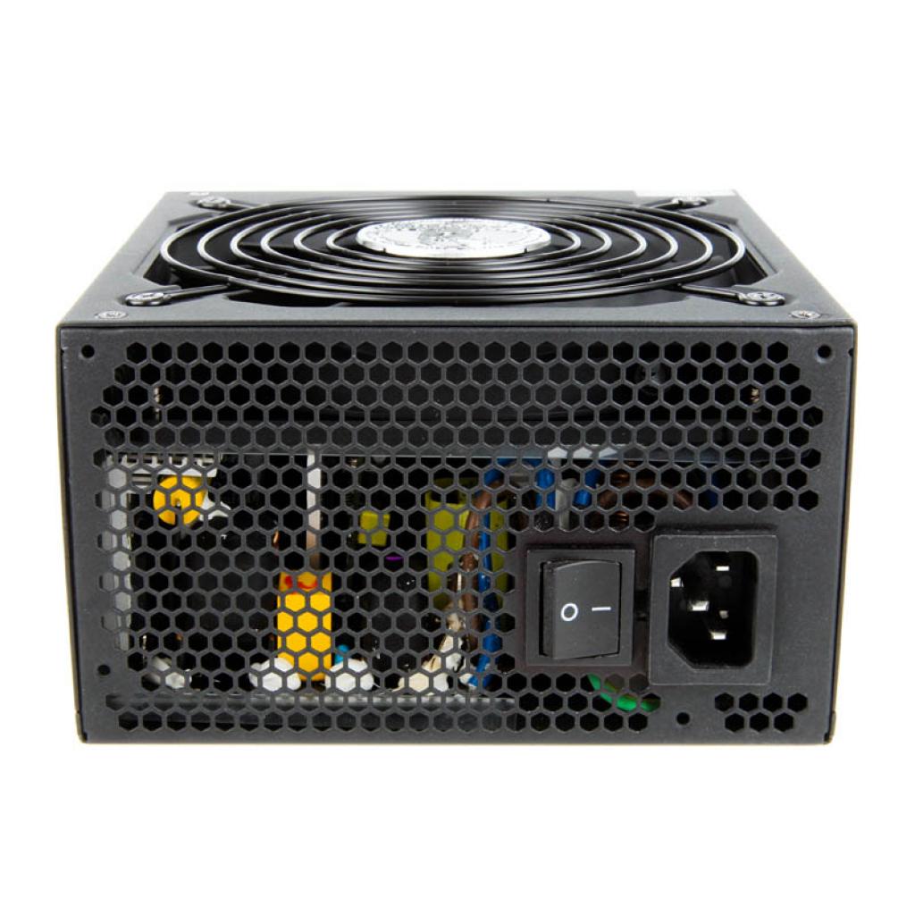 [05/05/2012] Xigmatek Centauro: Neue Netzteil-Serie mit 600 bis 1.000 Watt - im Bild das 600 Watt-Modell (1)