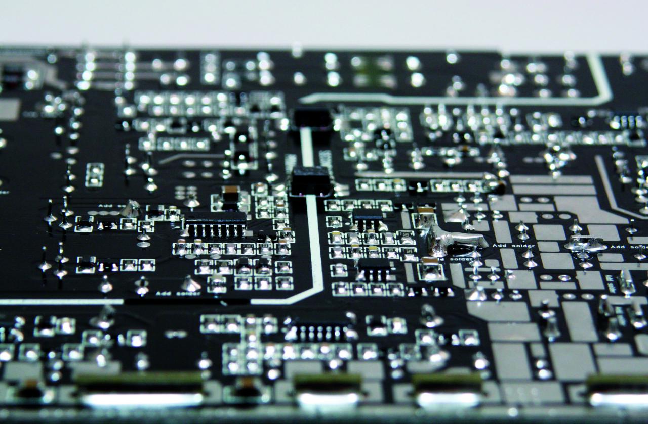 [14/05/2012] Xilence XQ: Semipassive Netzteile mit 750 bis 1.000 Watt und neuartigem Kühldesign vorgestellt