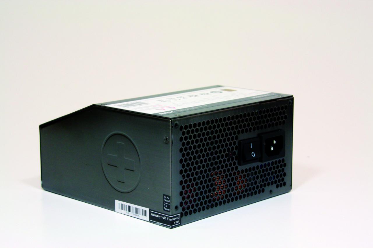 [14/05/2012] Xilence XQ: Semipassive Netzteile mit 750 bis 1.000 Watt und neuartigem Kühldesign vorgestellt
