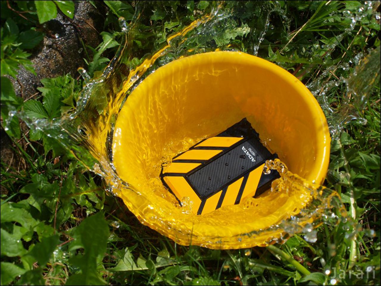 [16/05/2012] Adata Dashdrive: Mobile USB-3.0-Festplatte im absoluten Härtetest mit Eis, Wasser und Matsch (14)