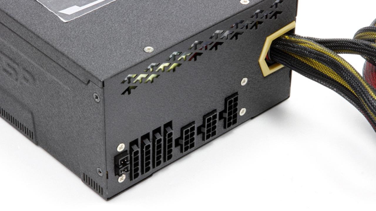 [09/05/2012] FSP Aurum Pro: Neue Netzteilserie mit bis zu 1200 Watt und 80-Plus-Gold-Zertifikat