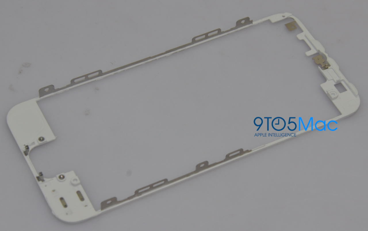 [30/05/2012] iPhone 5: Neue Bilder der Metall-Rückseite belegen 3,95-Zoll-Display