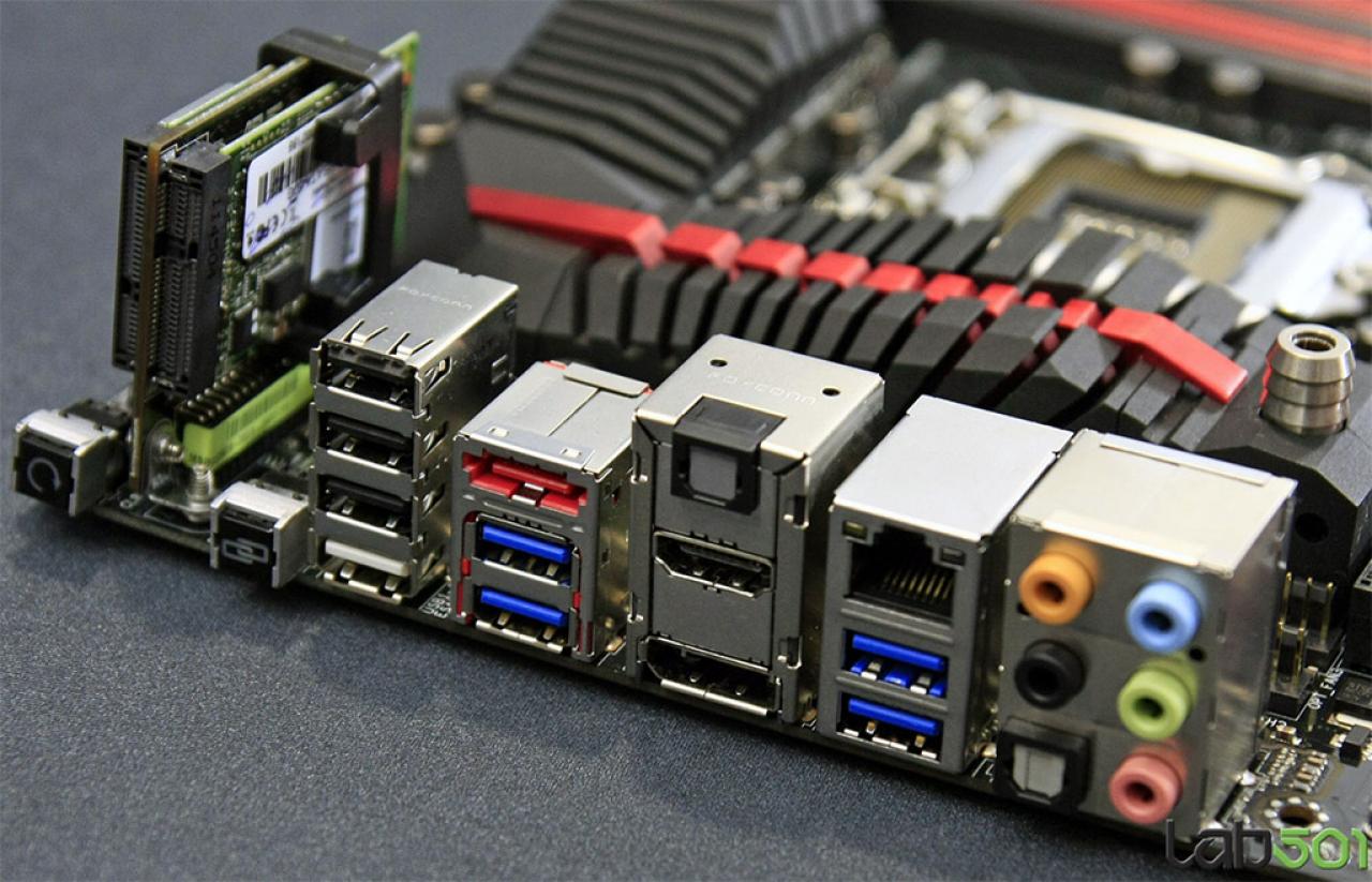 [31/05/2012] Asus Maximus V Formula: Z77-Express-Mainboard für Ivy Bridge soll in zwei Versionen erscheinen (4)