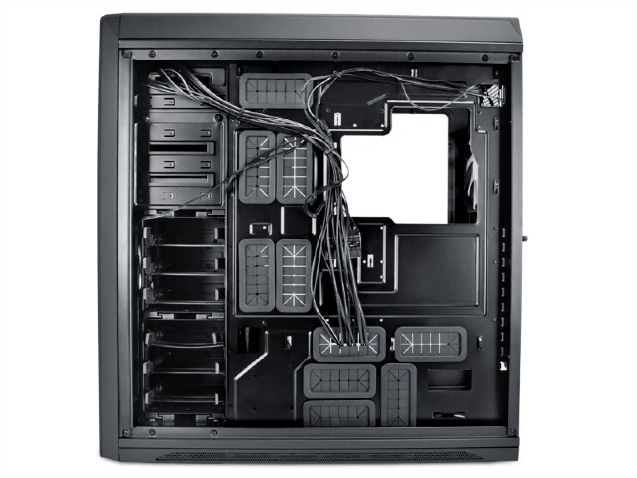 [16/05/2012] NZXT Switch 810 in Schwarz