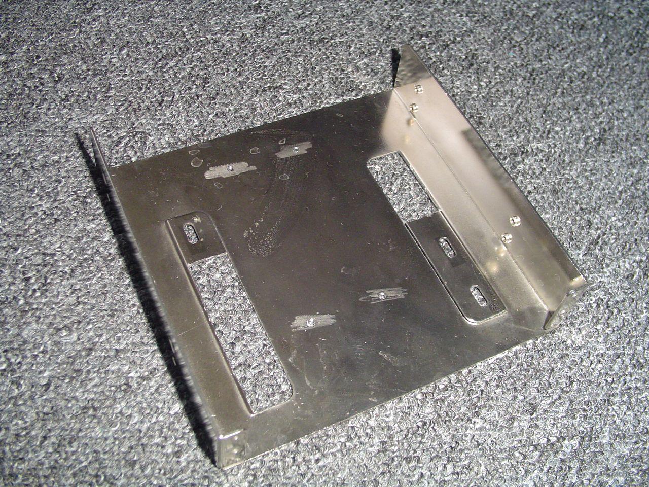 [30/05/2012] Tagebuch: Raven-RV02-PC bekommt clevere Steuerungsplatine, Sleeve & Co. (78)