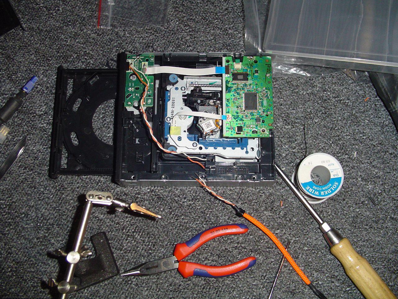 [30/05/2012] Tagebuch: Raven-RV02-PC bekommt clevere Steuerungsplatine, Sleeve & Co. (114)