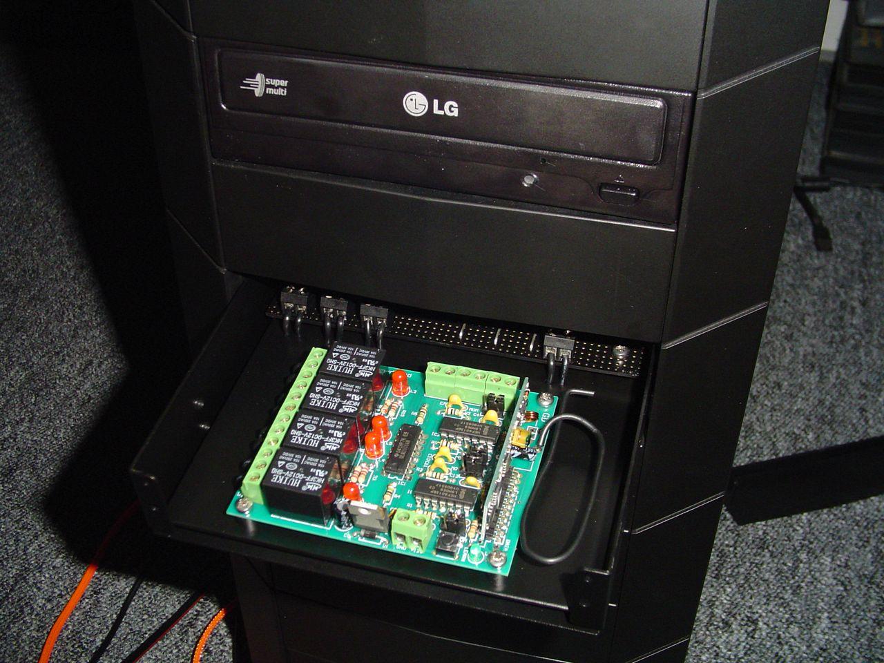 [30/05/2012] Tagebuch: Raven-RV02-PC bekommt clevere Steuerungsplatine, Sleeve & Co. (117)