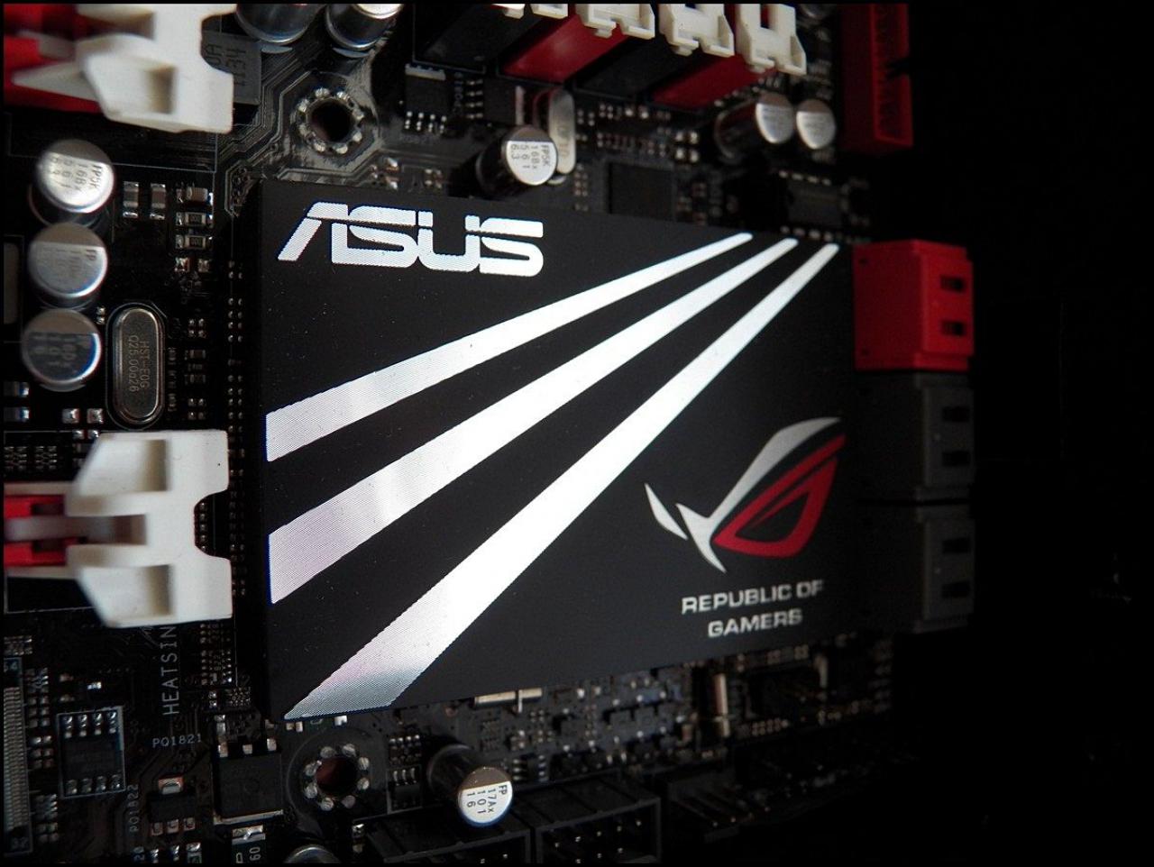 [31/05/2012] Finale Bilder und Triple-Monitor-Setup (13)