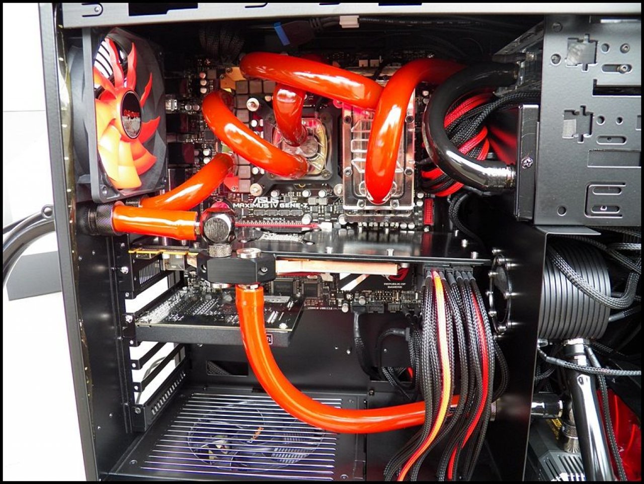 [31/05/2012] Finale Bilder und Triple-Monitor-Setup (83)
