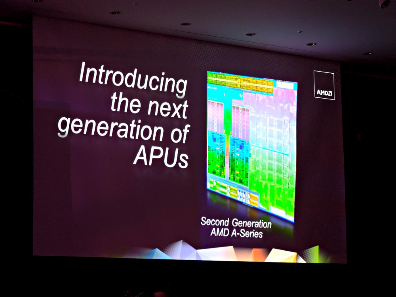 [06/06/2012] Computex 2012: AMD stellt die Desktop-Trinitys und Brazos 2.0 offiziell vor und zeigt einen Notebook-Tablet-Hybriden (13)