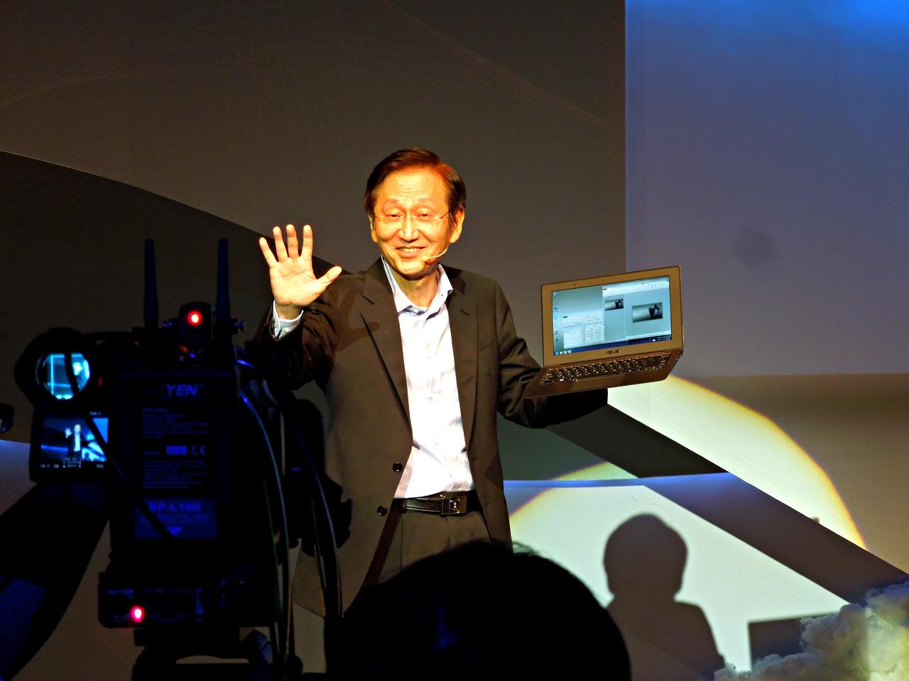[04/06/2012] Asus stellt den Notebook-Tablet-Hybriden Taichi, das Transformer Book, Tablets und mehr vor (13)