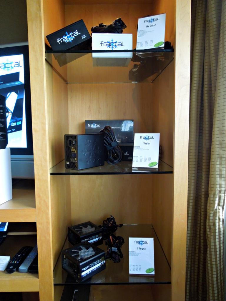 [08/06/2012] Fractal Design: Mini-ITX-Gehäuse Node 304 und ATX-Gehäuse Node 605 (6)