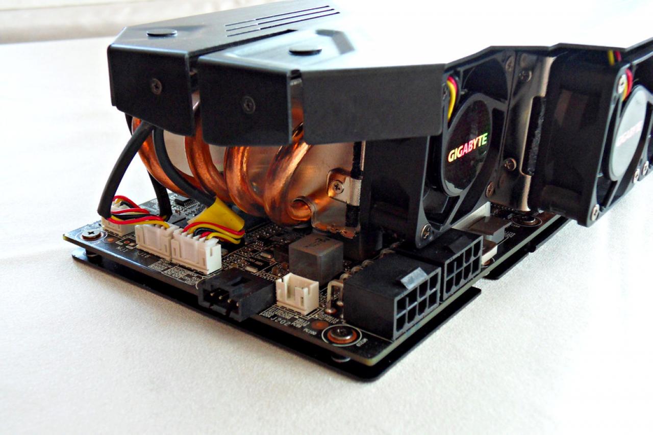 [06/06/2012] Computex 2012: Gigabyte GTX 680 Super OC mit wuchtiger Windforce-5X-Vapor-Chamber-Kühlung und fünf 40-mm-Lüftern (8)