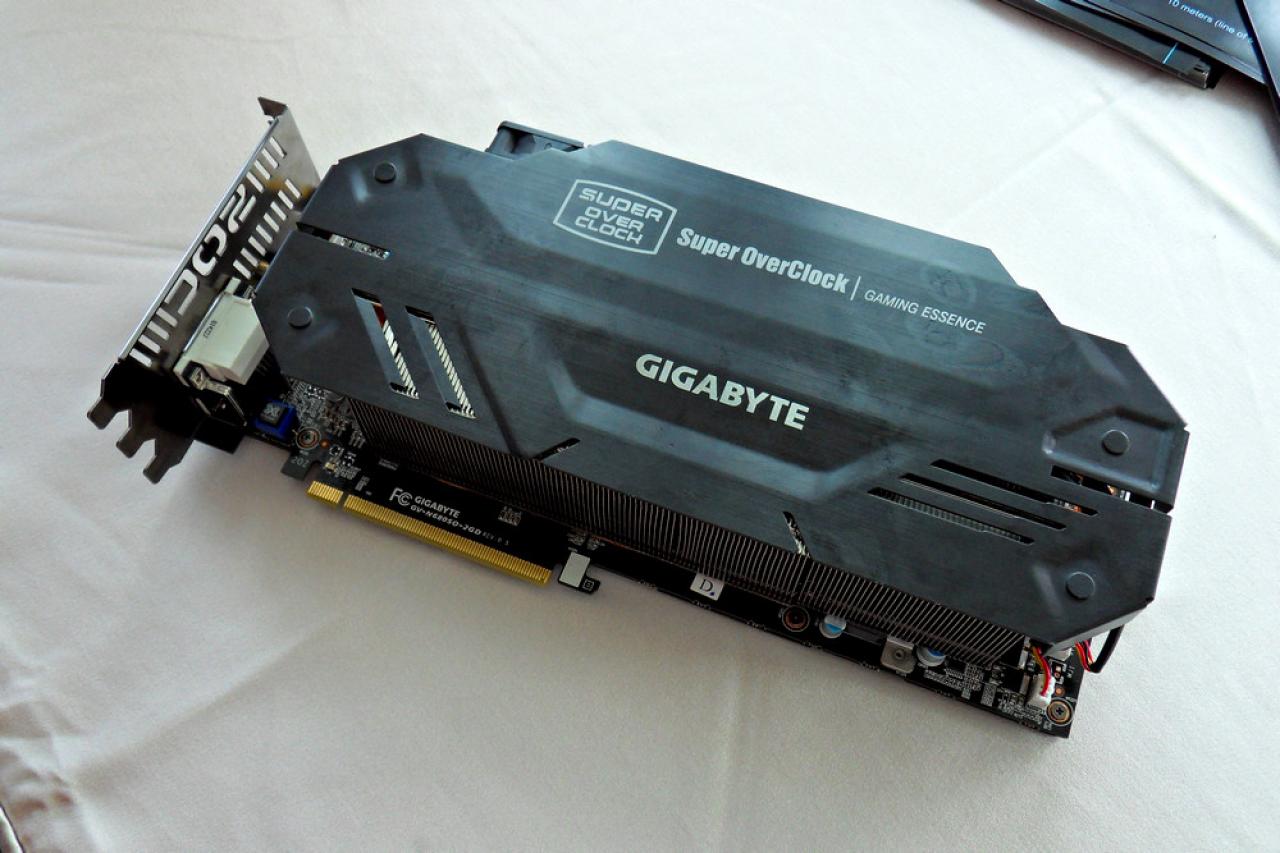[06/06/2012] Computex 2012: Gigabyte GTX 680 Super OC mit wuchtiger Windforce-5X-Vapor-Chamber-Kühlung und fünf 40-mm-Lüftern (12)