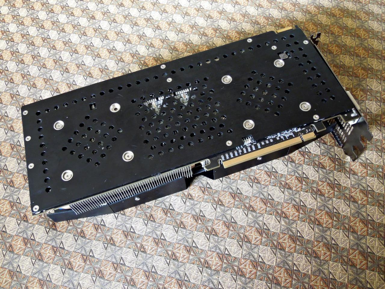 [08/06/2012] HIS zeigt die Radeon HD 7970 X-Elements plus die HD 7970 X2 (10)