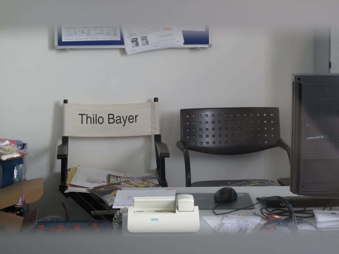 [15/06/2012] Der verstohlene Blick in das verglaste Meisterbüro mit Sichtschutz deckt auf: Das PCGH-Schiff segelte ohne Käptn in Richtung Abgabewoche. Ab Montag ist Thilos Urlaub auch schon wieder beendet und dann herrscht wieder 