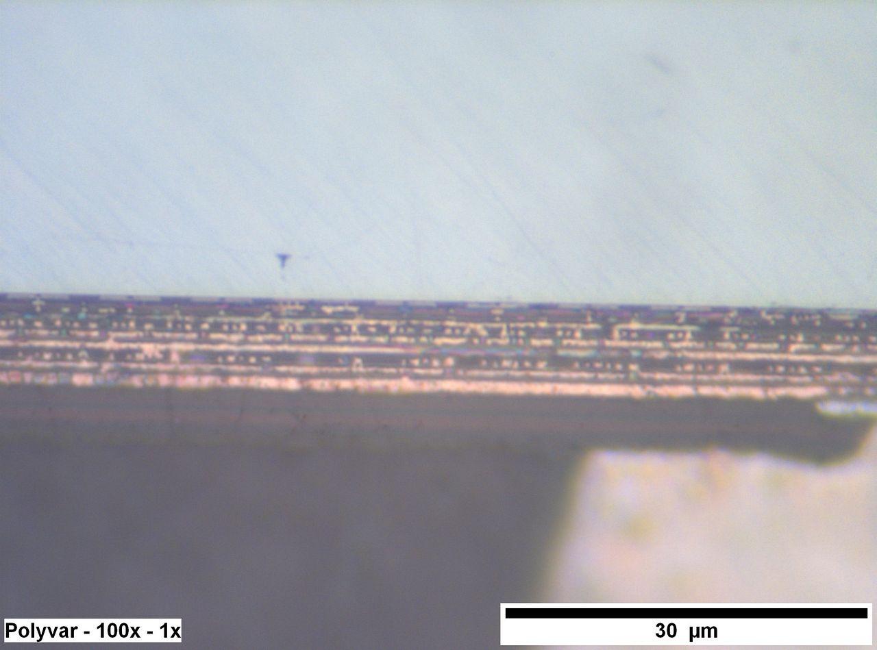 [08/06/2012] CPUs zersägt im Rasterelektronenmikroskop, geköpft, flambiert und in der Schusslinie (7)