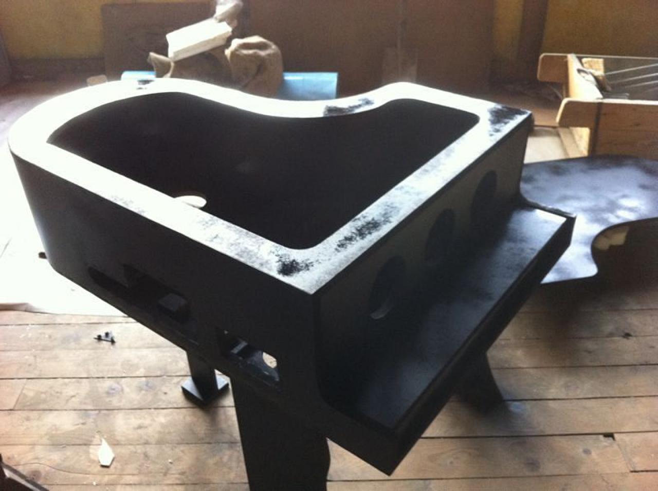 [22/06/2012] Tolle Casecon-Idee eines Pianisten: Klavierflügel als PC-Gehäuse (14)