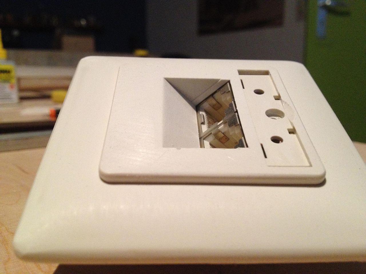 [05/06/2012] Update: Hardware lackiert und mit bunter Beleuchtung (23)
