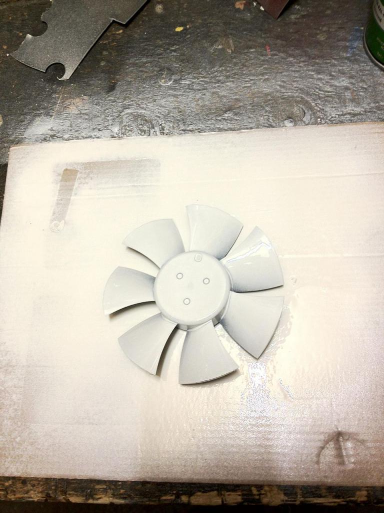 [05/06/2012] Update: Hardware lackiert und mit bunter Beleuchtung (32)